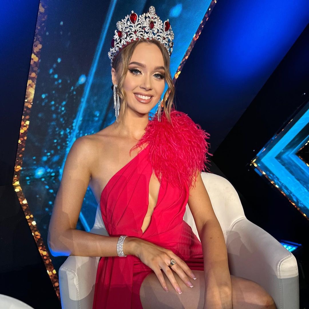 Marka LOU była oficjalnym partnerem konkursu Miss Polski 2024 - nasze ultrakobiece kreacje wyraziły siłę i nowoczesność
