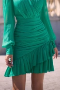 Clementine Zielona - estetyka draperii w mini sukience