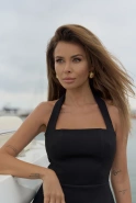 Hasita - czarna sukienka mini z wiązaniem na szyi