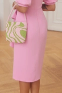 Lorena - Elegancka i Romantyczna Midi Sukienka w Pudrowym Różu