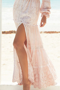 Maeve - sukienka maxi w stylu boho w odcieniu pudrowego różu