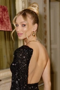 Antonella - Czarna Mini Sukienka z Asymetrycznymi Wycięciami