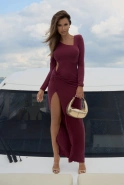 Ximena – burgundowa sukienka maxi z wycięciem i ozdobnym splotem